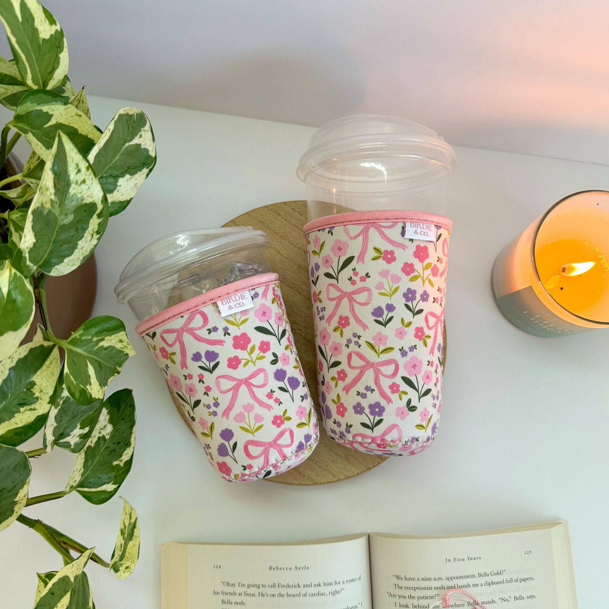Flower and Bows Iced Coffee Sleeve